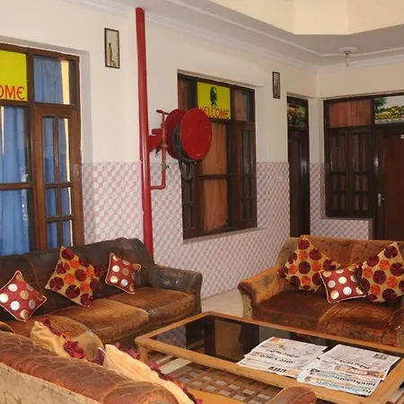 Fabhotel Surya Palace 2-2